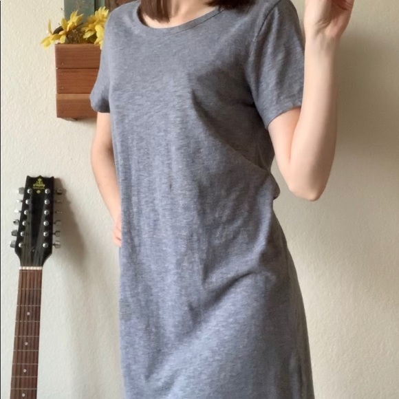 Old Navy tshirt dress - Picture 2 of 4
